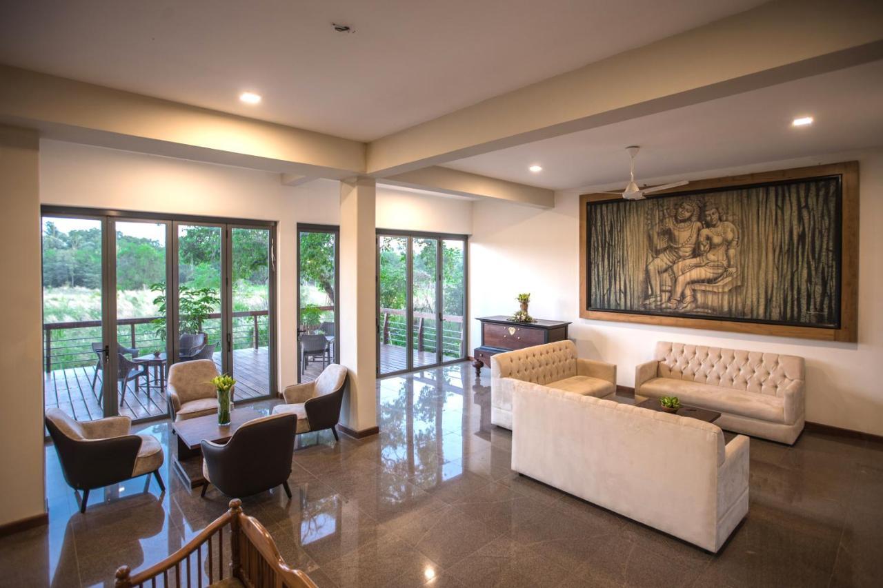 Earls Rajarata Otel Anuradhapura Dış mekan fotoğraf