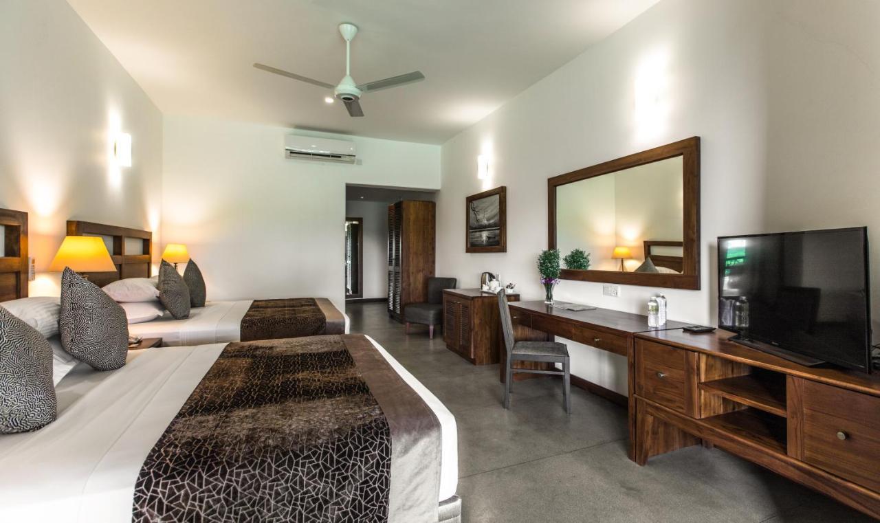 Earls Rajarata Otel Anuradhapura Dış mekan fotoğraf