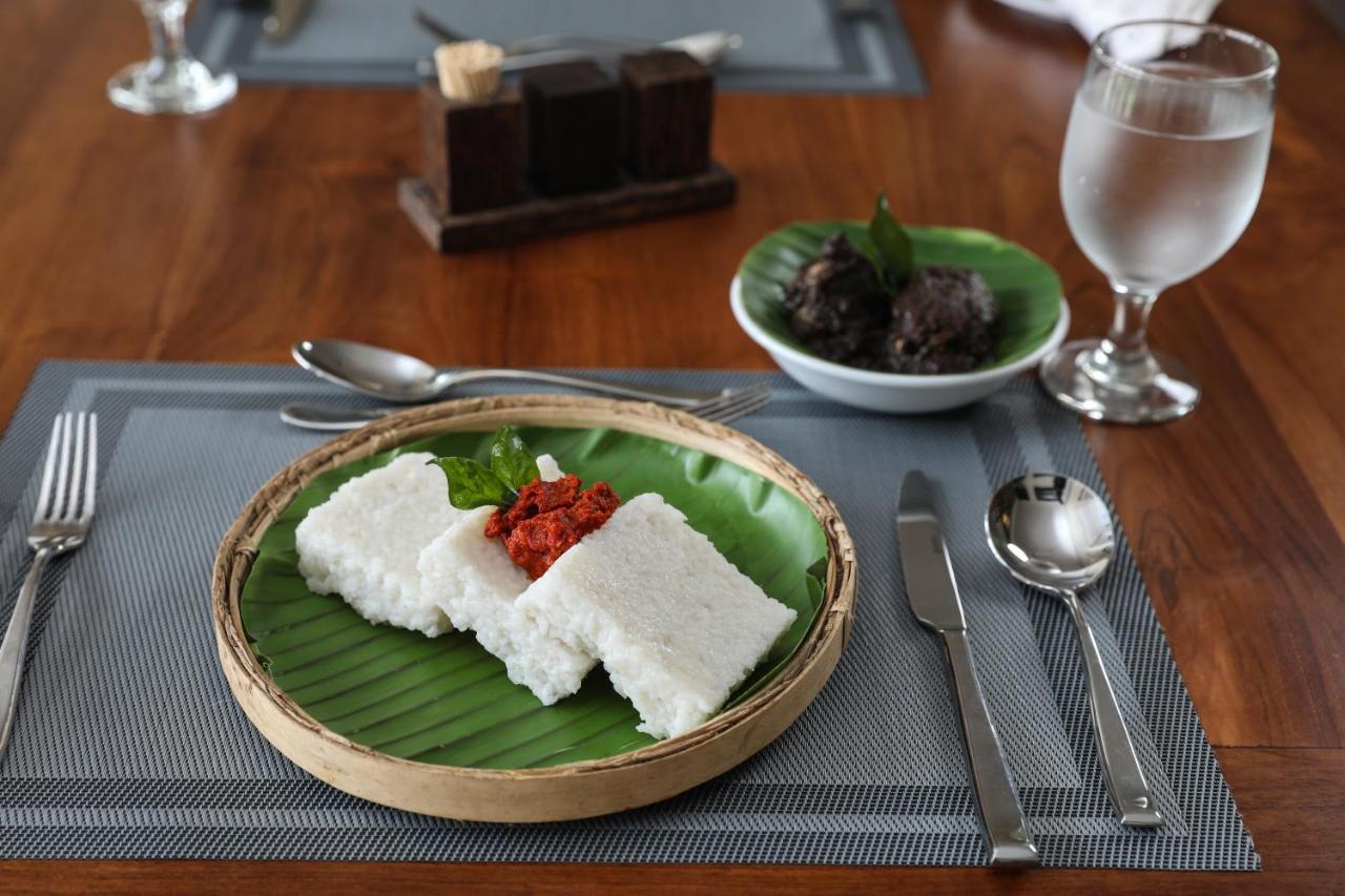 Earls Rajarata Otel Anuradhapura Dış mekan fotoğraf