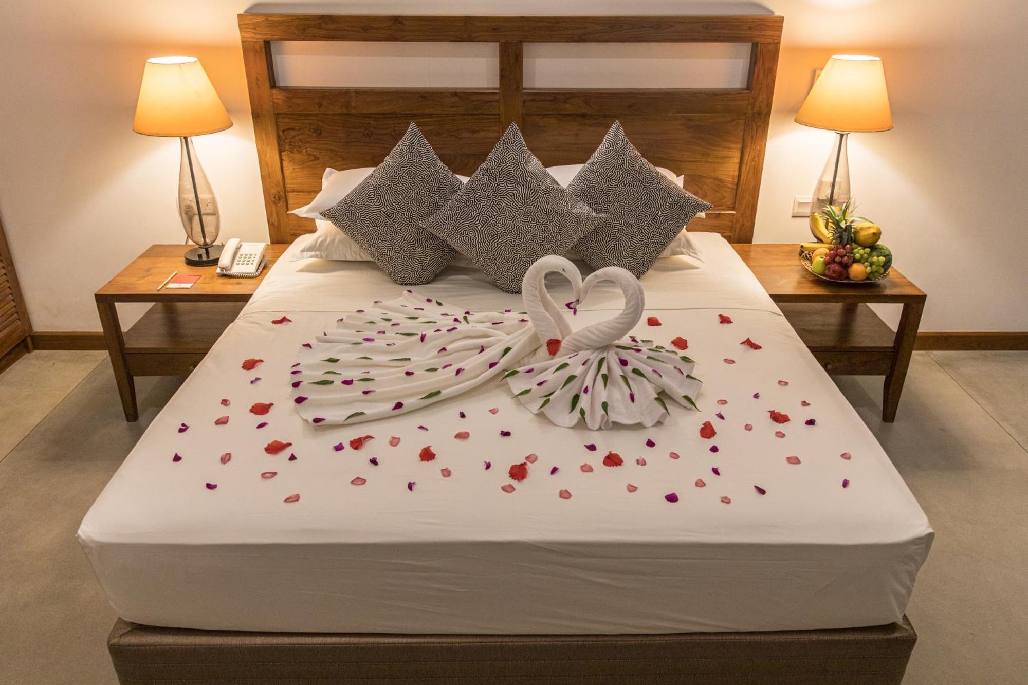 Earls Rajarata Otel Anuradhapura Oda fotoğraf