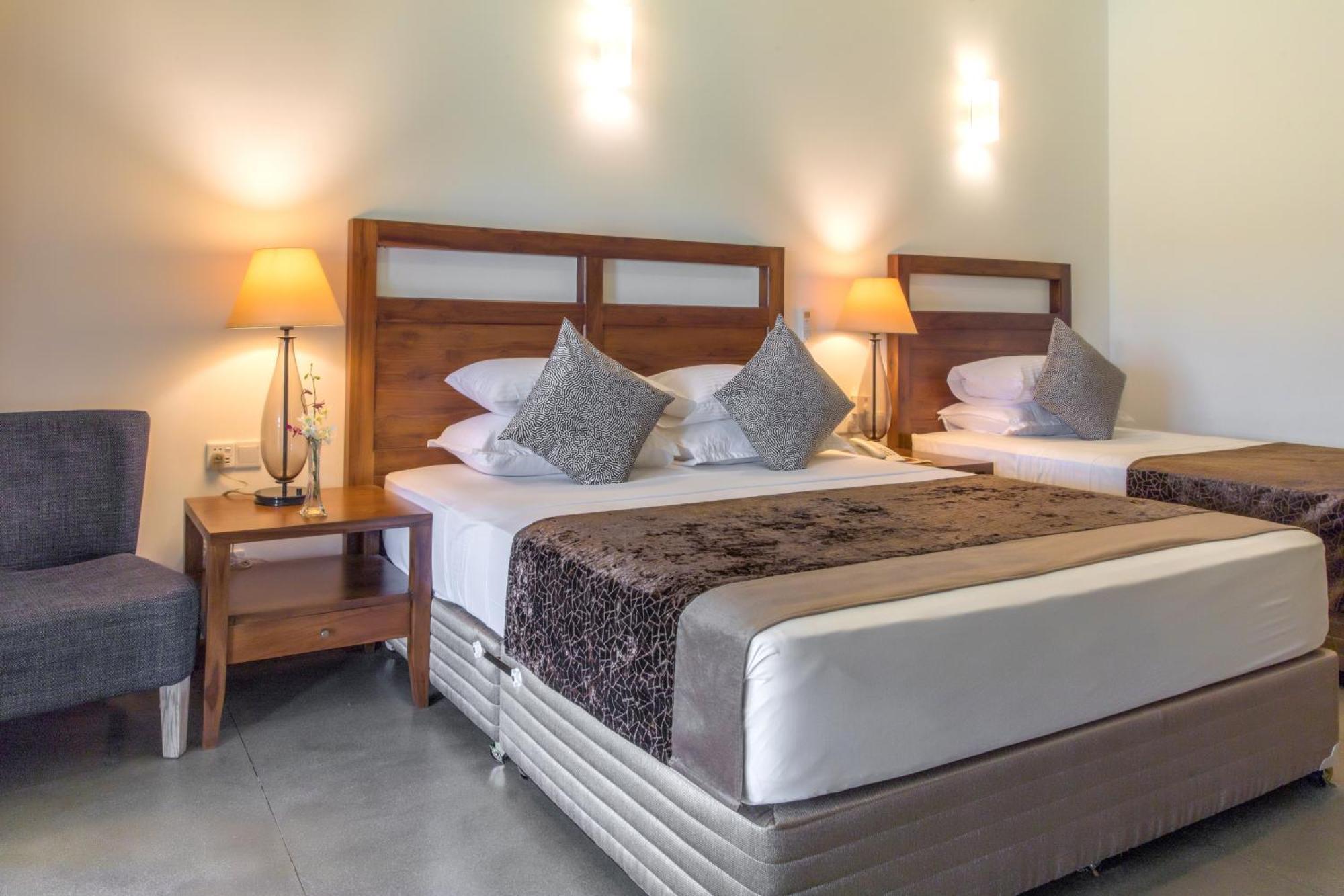 Earls Rajarata Otel Anuradhapura Oda fotoğraf