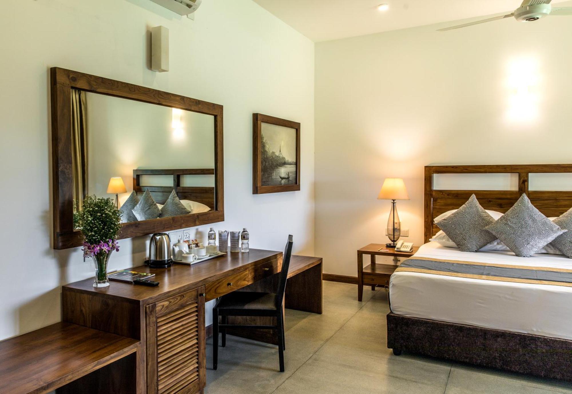 Earls Rajarata Otel Anuradhapura Oda fotoğraf