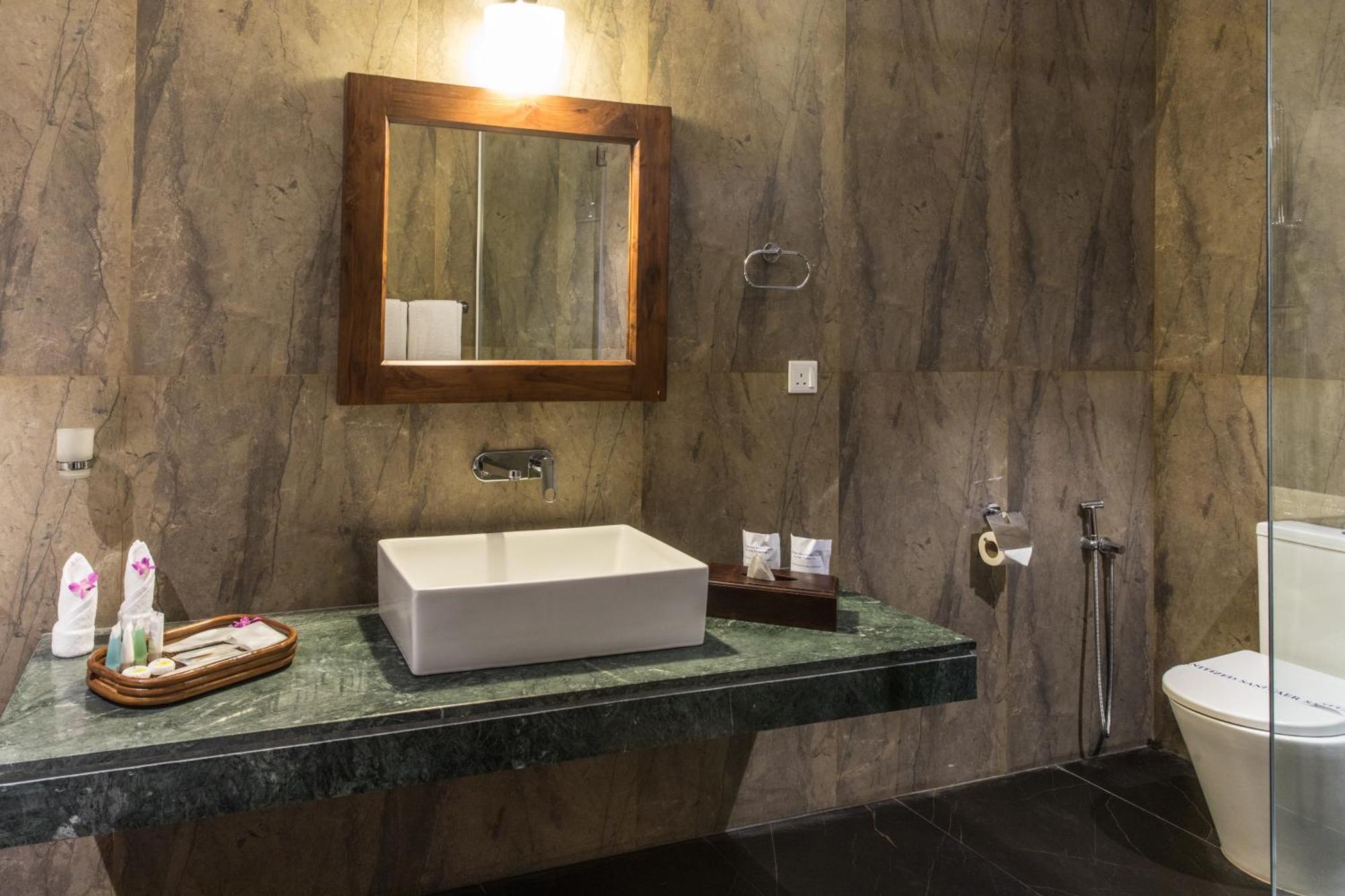 Earls Rajarata Otel Anuradhapura Oda fotoğraf