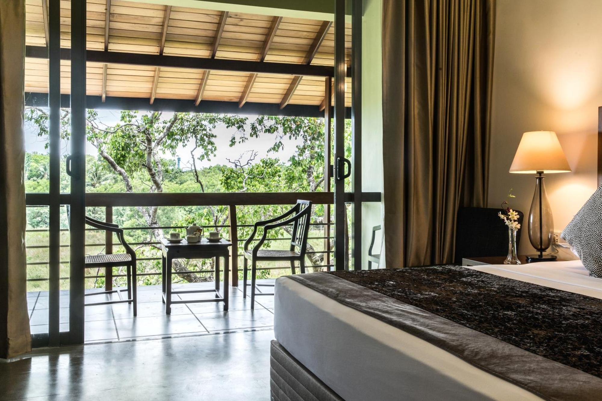 Earls Rajarata Otel Anuradhapura Oda fotoğraf